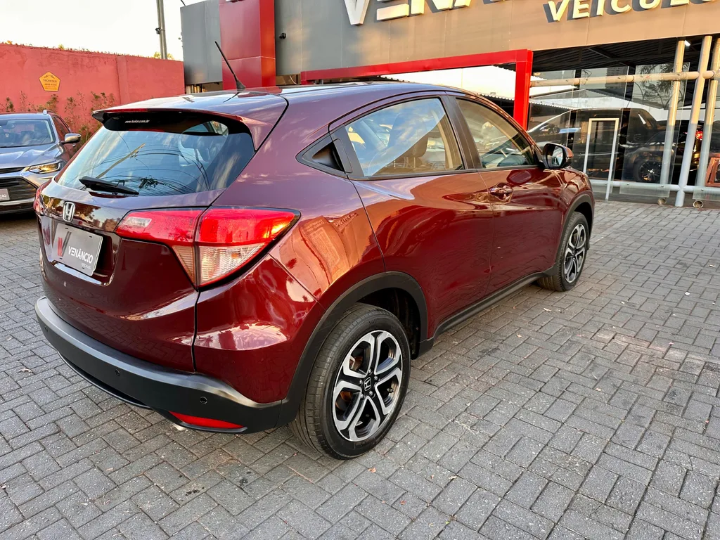 Honda HRv LX seminovo à venda na Venâncio Veículos em Goiânia