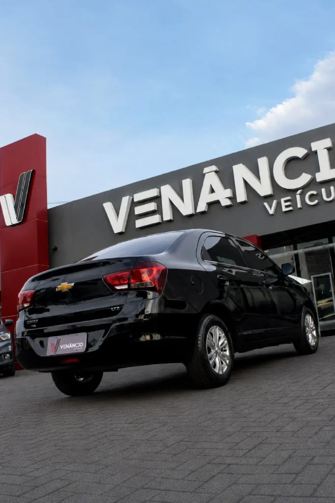 Chevrolet Cobalt ELI seminovo à venda na Venâncio Veículos em Goiânia