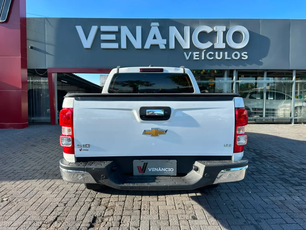 Chevrolet S10 LTZ FLEX LTZ seminovo à venda na Venâncio Veículos em Goiânia