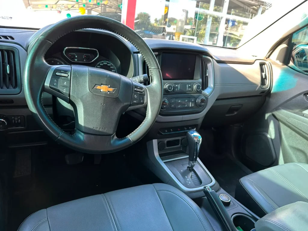 Chevrolet S10 LTZ FLEX LTZ seminovo à venda na Venâncio Veículos em Goiânia