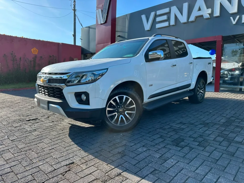 Chevrolet S10 LTZ FLEX LTZ seminovo à venda na Venâncio Veículos em Goiânia