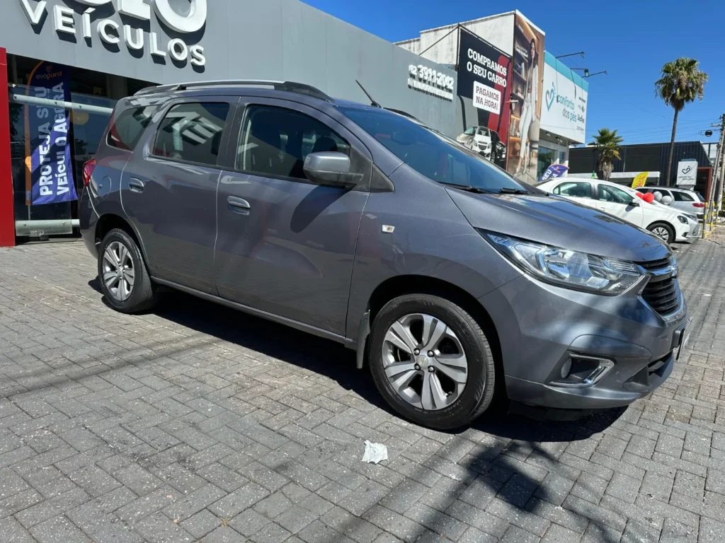 Chevrolet Spin Premier seminovo à venda na Venâncio Veículos em Goiânia