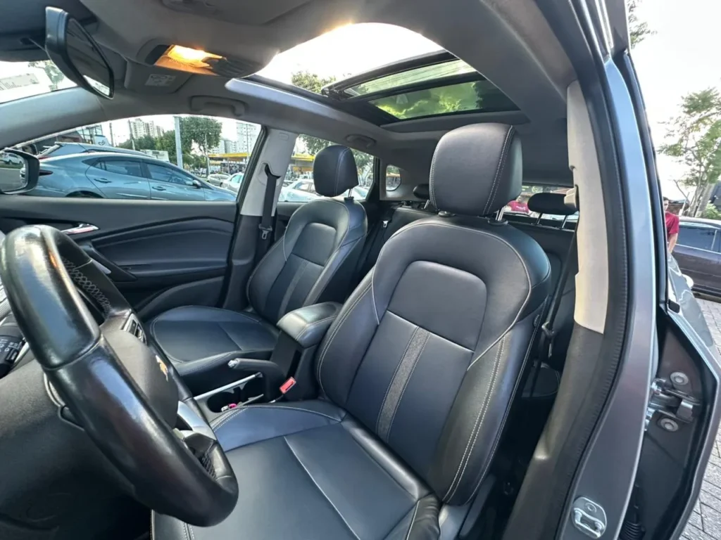 Chevrolet Tracker 12T seminovo à venda na Venâncio Veículos em Goiânia