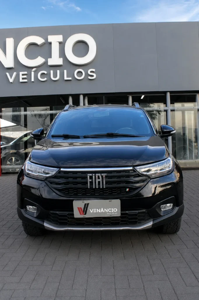 Fiat Strada Volcano AT seminovo à venda na Venâncio Veículos em Goiânia
