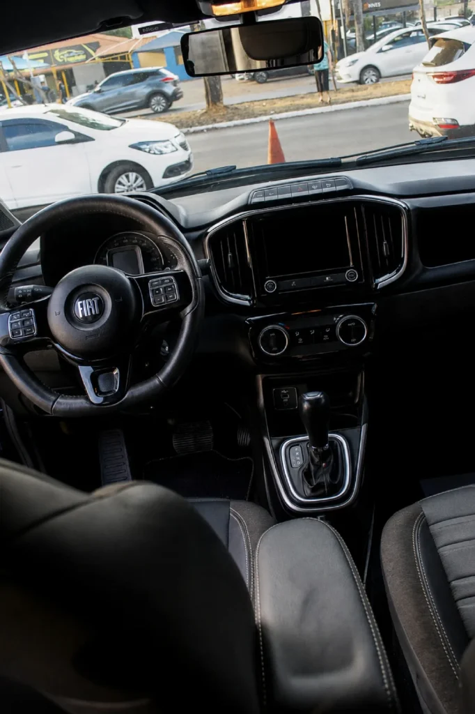 Fiat Strada Volcano AT seminovo à venda na Venâncio Veículos em Goiânia