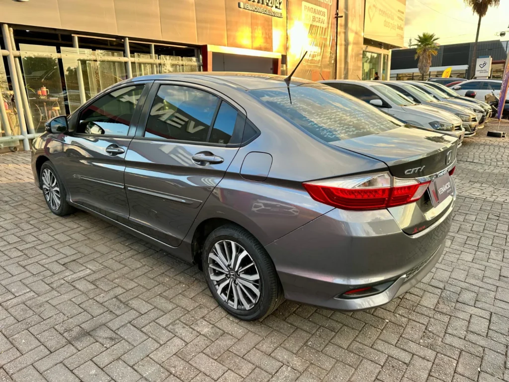 Honda City EX CVT seminovo à venda na Venâncio Veículos em Goiânia