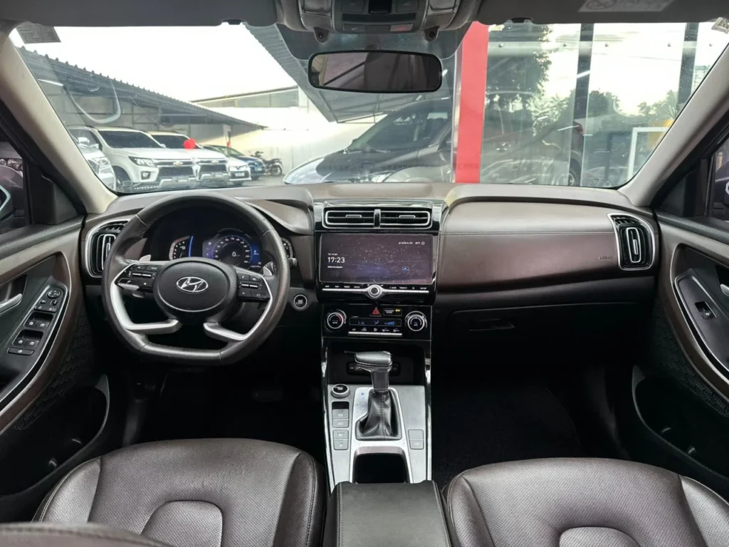 Hyundai Creta Platinum seminovo à venda na Venâncio Veículos em Goiânia