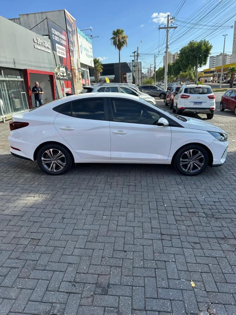 Hyundai HB20 Comfort seminovo à venda na Venâncio Veículos em Goiânia