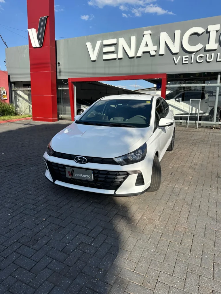 Hyundai HB20 Comfort seminovo à venda na Venâncio Veículos em Goiânia