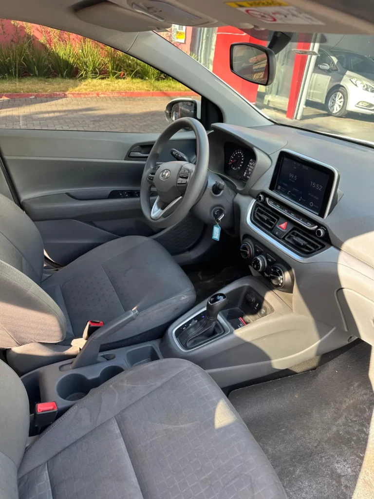 Hyundai HB20 Comfort seminovo à venda na Venâncio Veículos em Goiânia