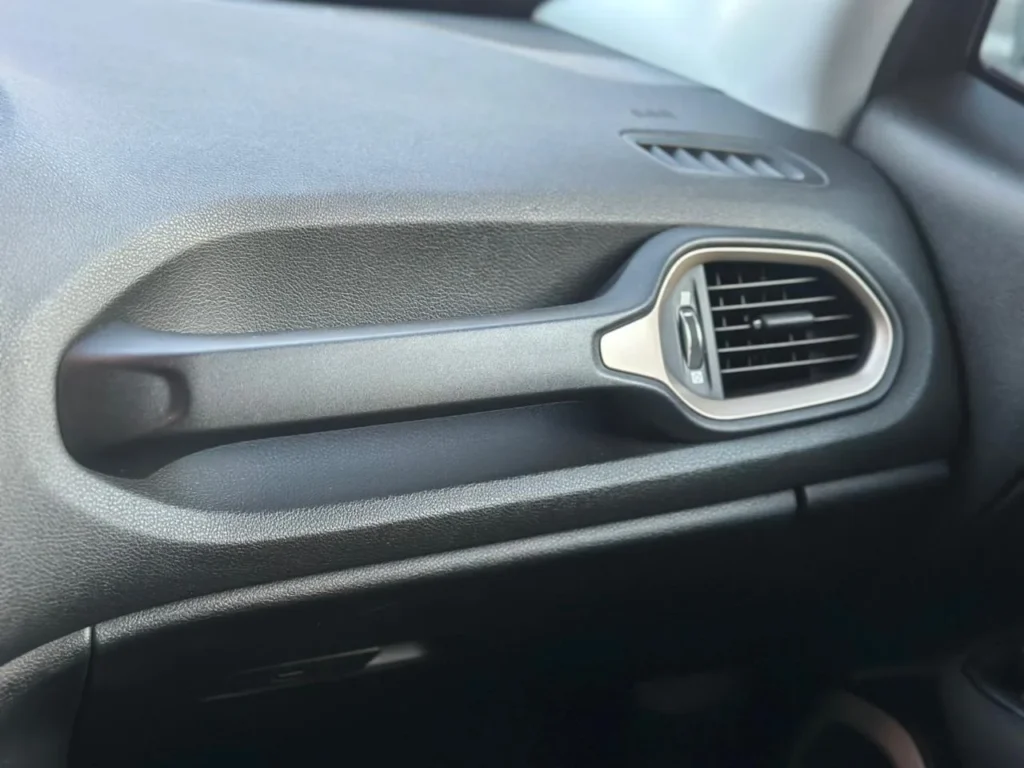 Jeep Renegade 1.3 Turbo seminovo à venda na Venâncio Veículos em Goiânia