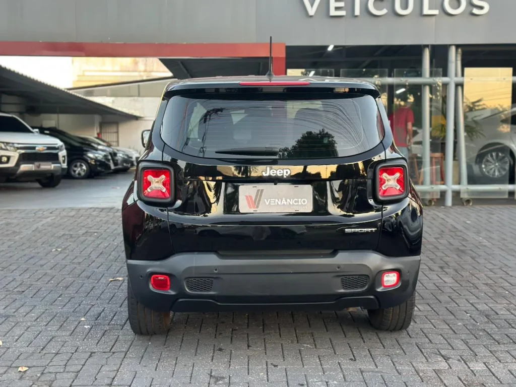 Jeep Renegade 1.3 Turbo seminovo à venda na Venâncio Veículos em Goiânia