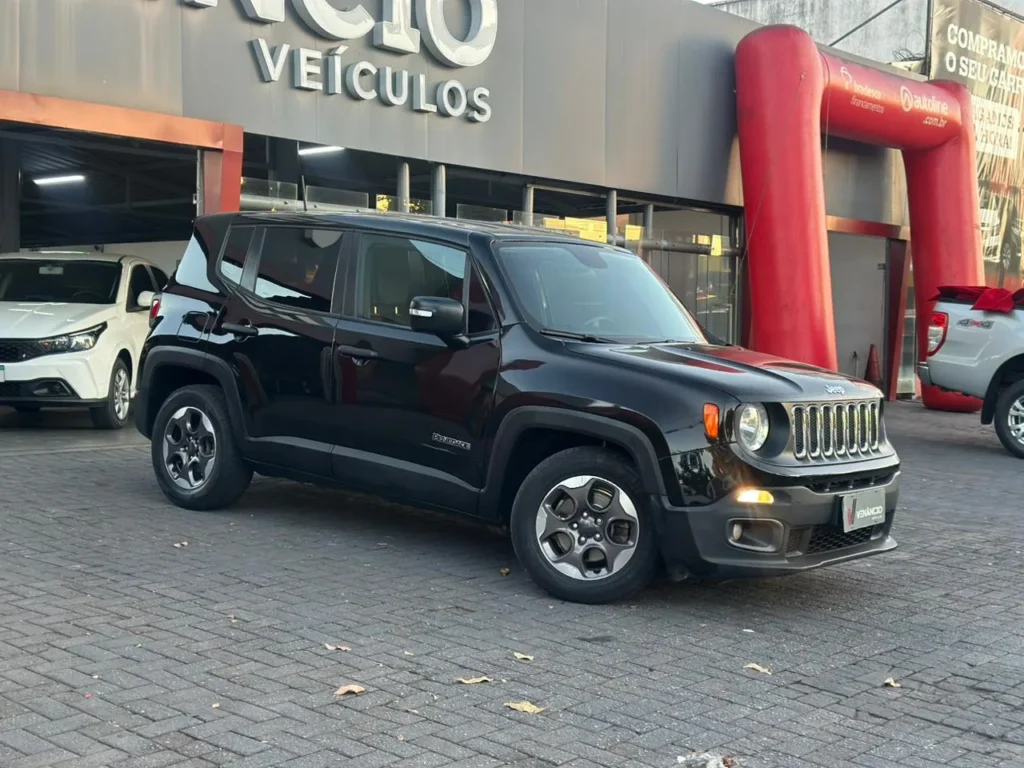 Jeep Renegade 1.3 Turbo seminovo à venda na Venâncio Veículos em Goiânia