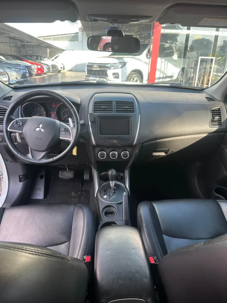 Mitsubishi ASX 2.0 CVT seminovo à venda na Venâncio Veículos em Goiânia