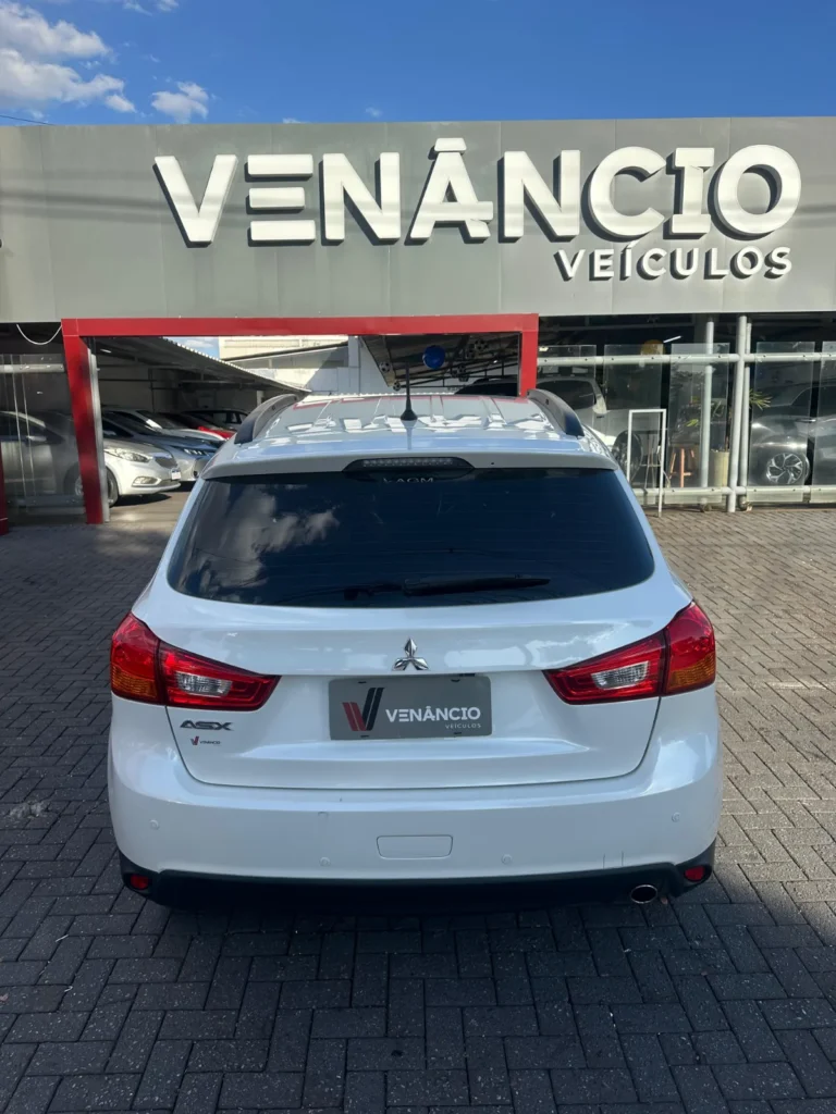 Mitsubishi ASX 2.0 CVT seminovo à venda na Venâncio Veículos em Goiânia
