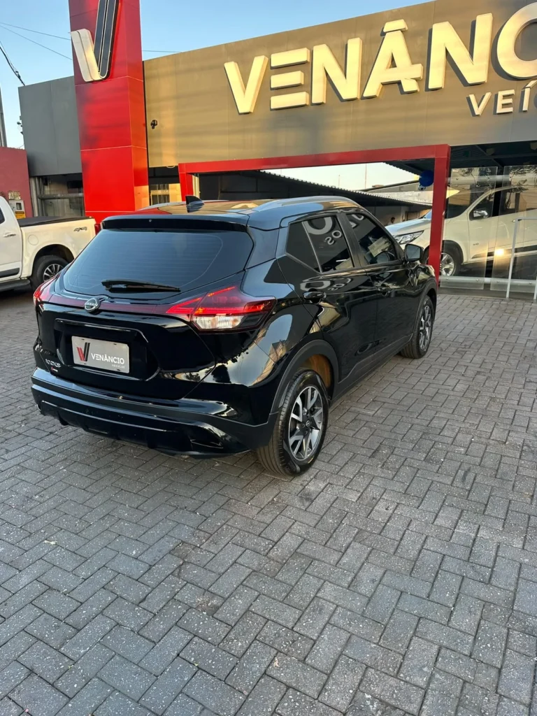 Nissan Kicks Sense seminovo à venda na Venâncio Veículos em Goiânia