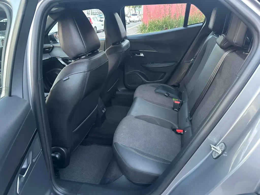 Peugeot 2008 Act T200 seminovo à venda na Venâncio Veículos em Goiânia
