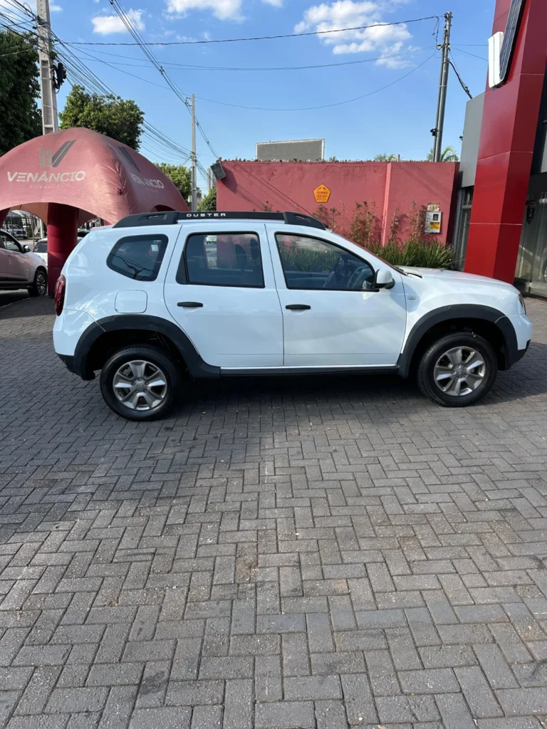 RENAULT Duster CVT seminovo à venda na Venâncio Veículos em Goiânia