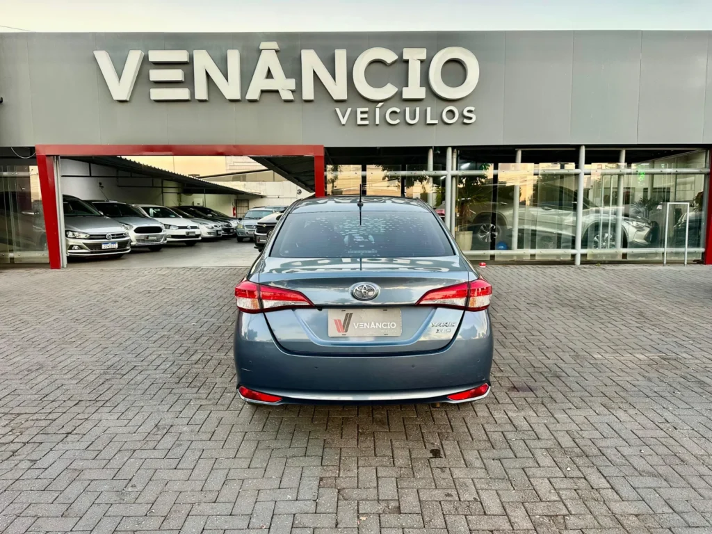 Toyota Yaris SA XLS seminovo à venda na Venâncio Veículos em Goiânia