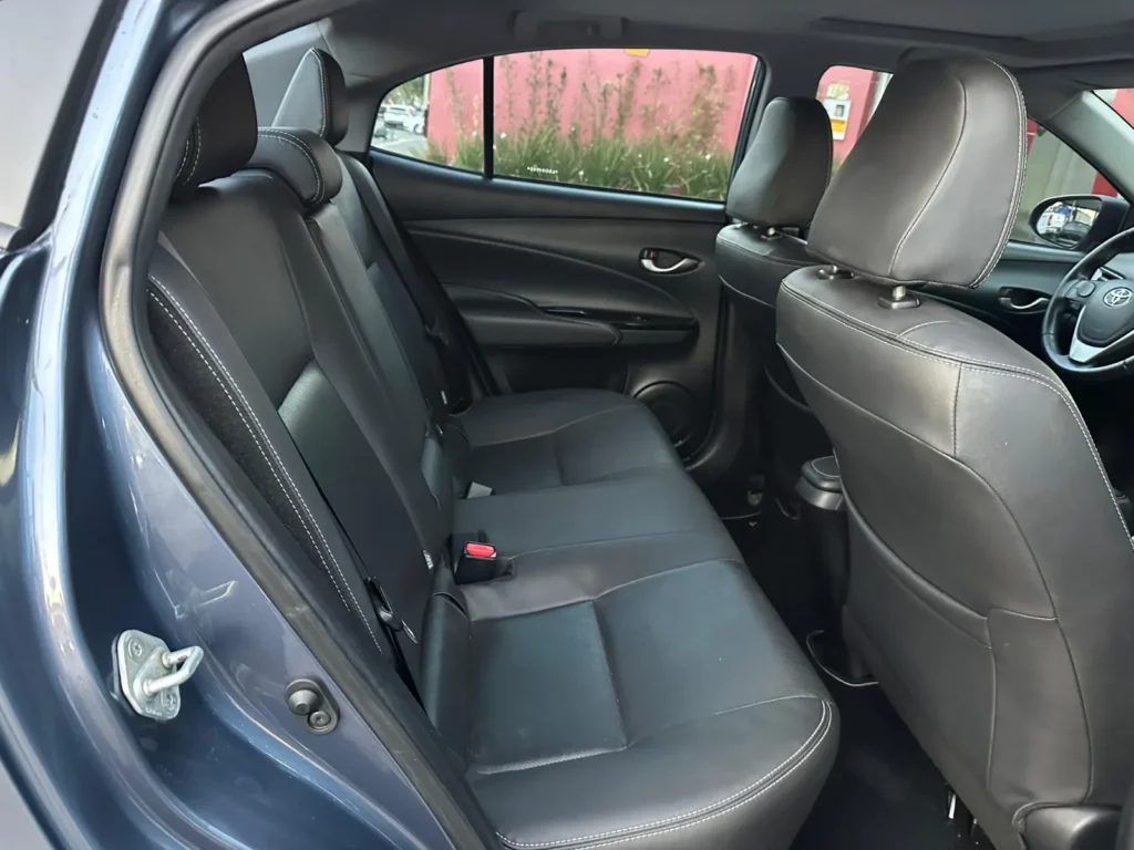 Toyota Yaris SA XLS seminovo à venda na Venâncio Veículos em Goiânia
