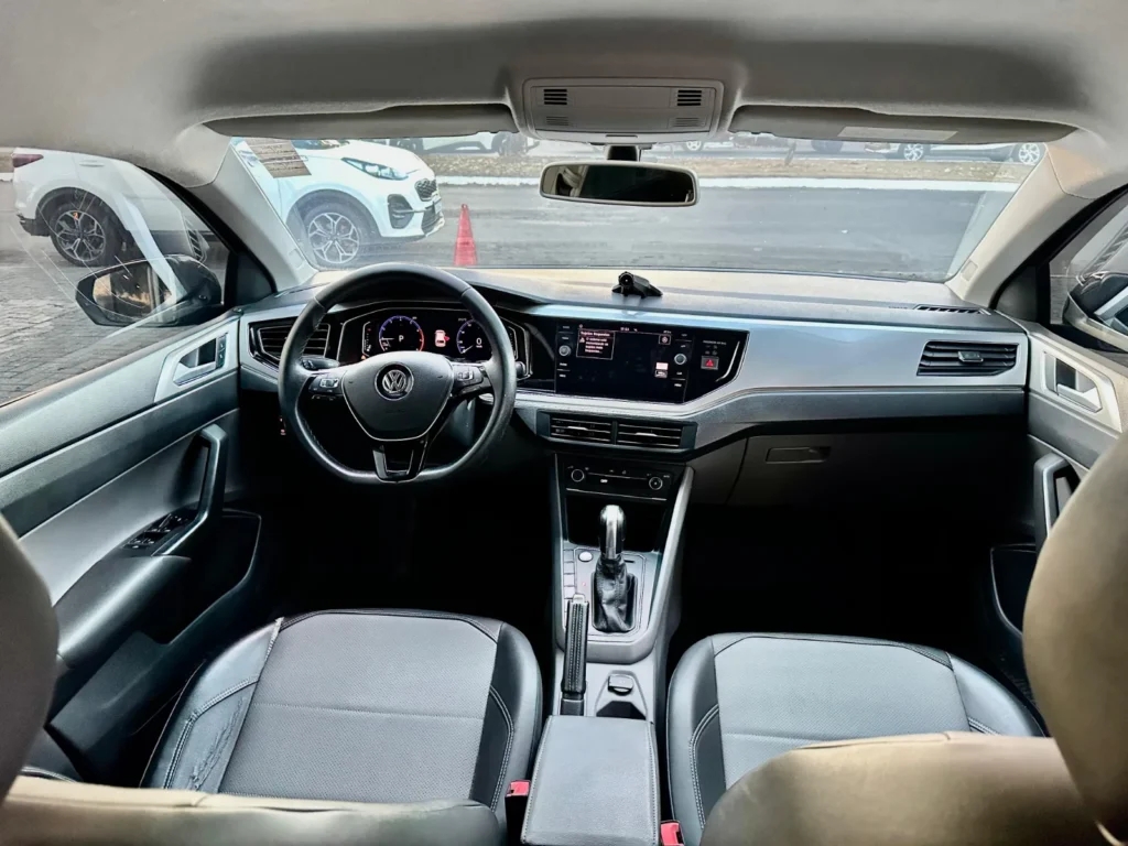 Volkswagen Polo HL AD seminovo à venda na Venâncio Veículos em Goiânia