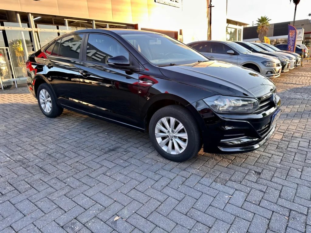 Volkswagen Virtus AF seminovo à venda na Venâncio Veículos em Goiânia