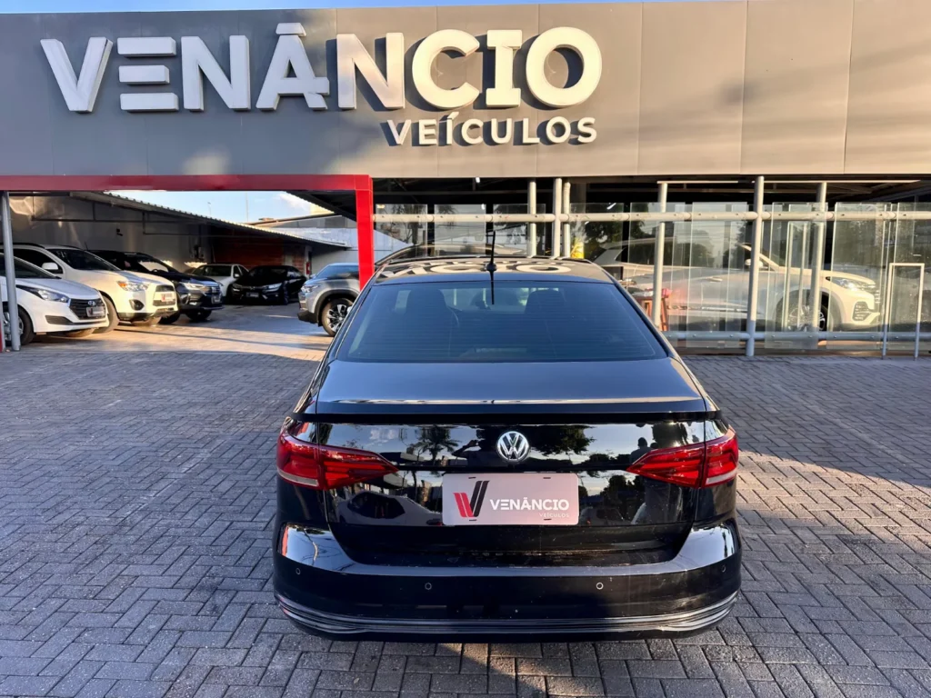 Volkswagen Virtus AF seminovo à venda na Venâncio Veículos em Goiânia