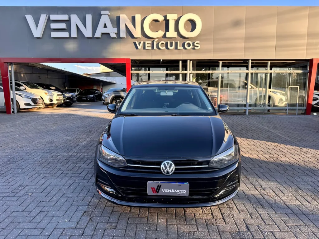 Volkswagen Virtus AF seminovo à venda na Venâncio Veículos em Goiânia