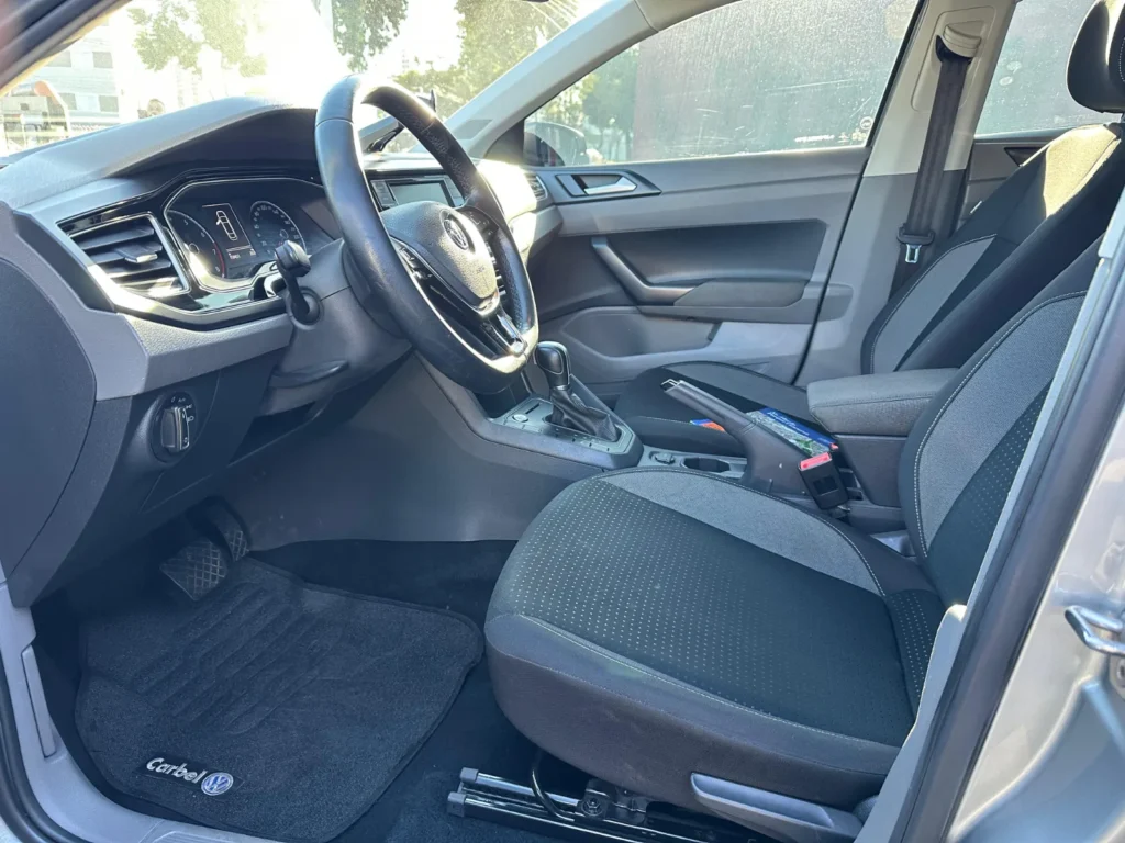 Volkswagen Virtus CL AD seminovo à venda na Venâncio Veículos em Goiânia