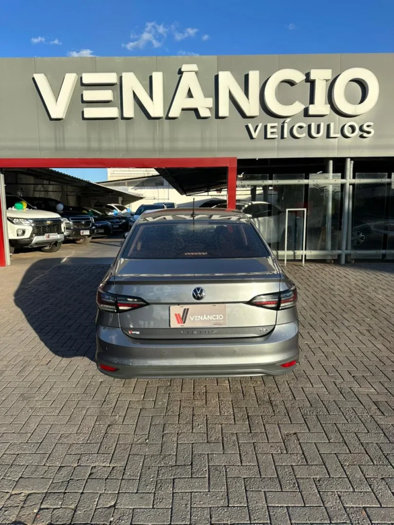 Volkswagen Virtus MB seminovo à venda na Venâncio Veículos em Goiânia