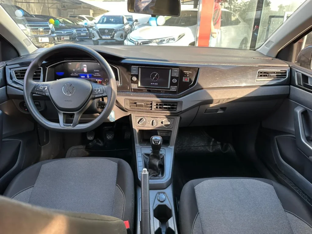 Volkswagen Virtus MB seminovo à venda na Venâncio Veículos em Goiânia