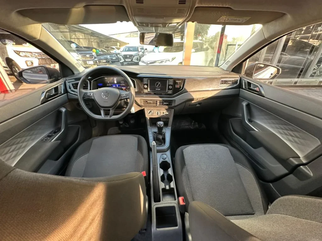 Volkswagen Virtus MB seminovo à venda na Venâncio Veículos em Goiânia