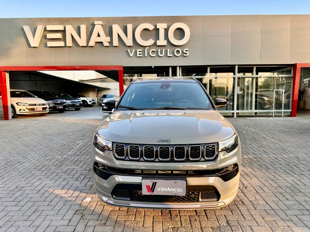 Jeep Compass Serie S Serie S seminovo à venda na Venâncio Veículos em Goiânia