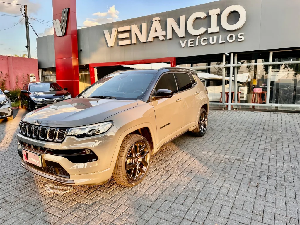Jeep Compass Serie S Serie S seminovo à venda na Venâncio Veículos em Goiânia