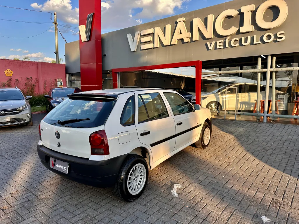 Volkswagen Gol G4 seminovo à venda na Venâncio Veículos em Goiânia