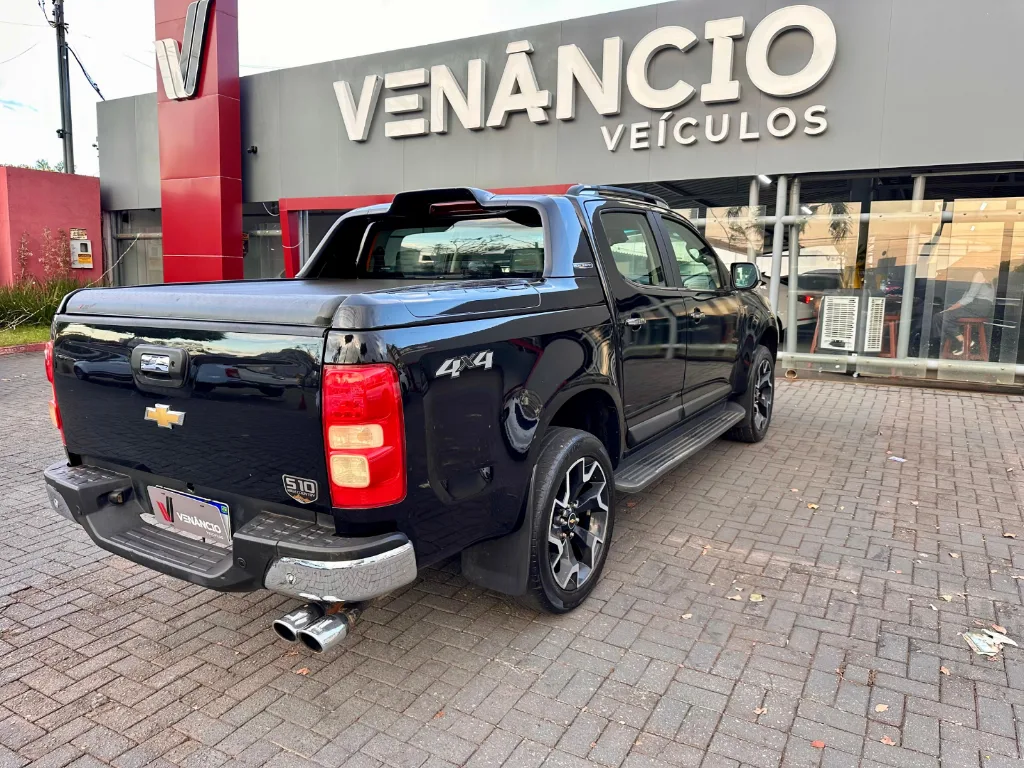 Chevrolet S10 HC seminovo à venda na Venâncio Veículos em Goiânia