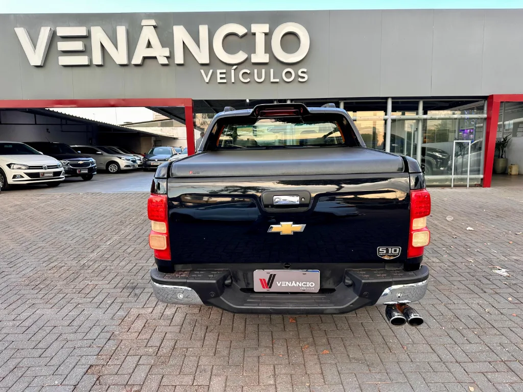 Chevrolet S10 HC seminovo à venda na Venâncio Veículos em Goiânia