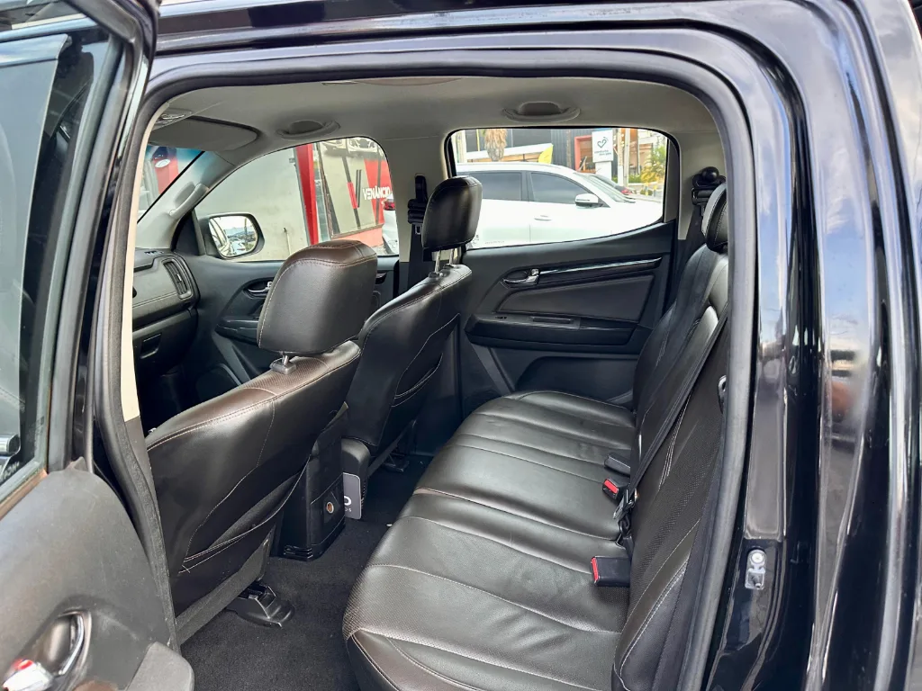 Chevrolet S10 HC seminovo à venda na Venâncio Veículos em Goiânia